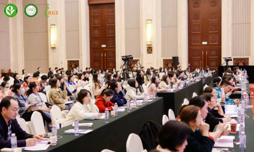 亿康医学亮相中国优生优育协会孕育与生殖专委会第二届年会