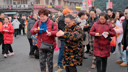 “味”趣横生•梦幻联动  ——马路桥美食街龙年新春游园会