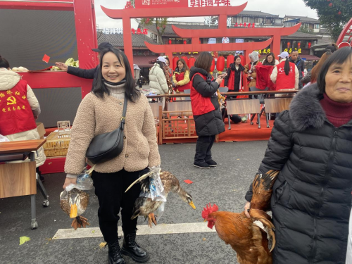 “味”趣横生•梦幻联动  ——马路桥美食街龙年新春游园会