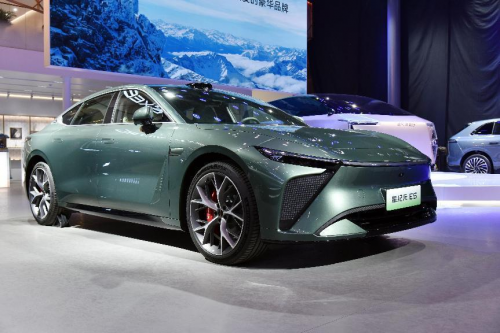 星纪元ES亮相2024年北京车展，再掀极致舒适轿车热潮-汽车热线网