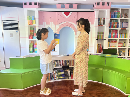 安平县新华书店|开展“把爱读给母亲听”主题母亲节活动