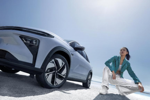 睿蓝汽车：换电模式引领新能源发展，内销外销齐步走！