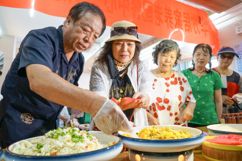 王致和腐乳摊鸡蛋 北京过三伏有了新吃法