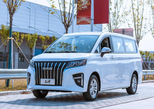 大空间MPV， 锐胜王牌M7与大通G50，谁值得买？