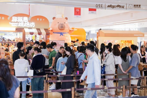 让IP“闪”起来，酷乐潮玩【豚豚崽·烘焙坊】快闪巡展燃动秋日