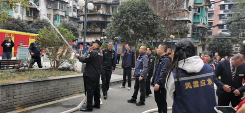 社区安全宣传教育系列活动——“全民消防，安全至上”119消防安全演练