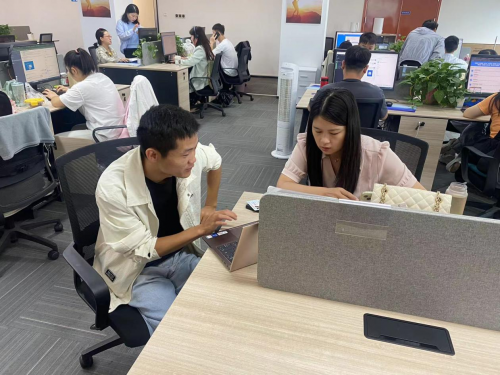 需求迅速响应，服务赢得赞誉