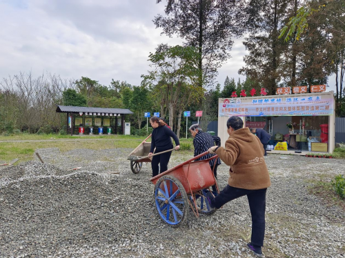 温江区和盛镇李义村乡愁慈善集成阵地氛围营造