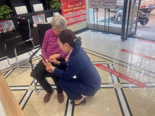 用心陪伴 全心服务