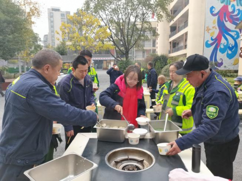 金花桥街道开展冬至暖人心，饺子传温情活动