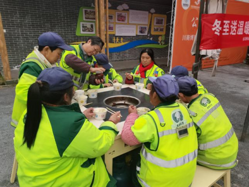 金花桥街道开展冬至暖人心，饺子传温情活动