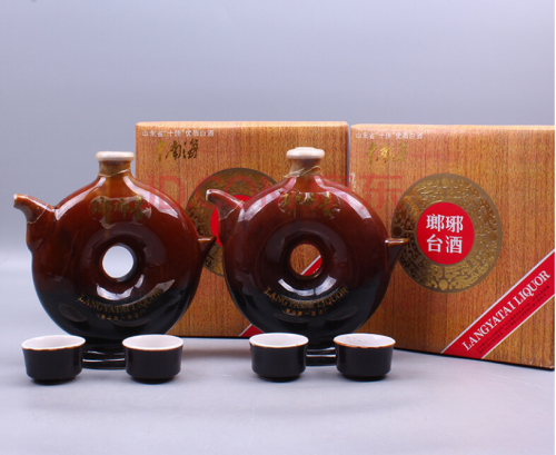 青岛本地人常喝的酒有哪些，这款特产酒你喝过吗？