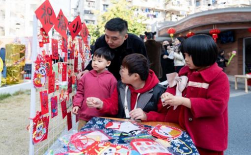 “新年”是需要老师和孩子一起 慢慢烹饪的“文化大餐 ”