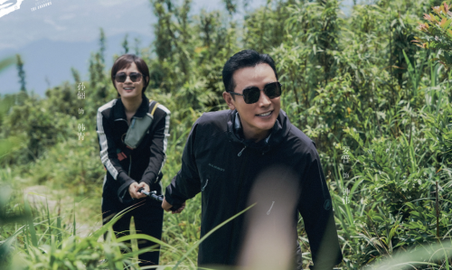 见解栏目组推荐悬疑剧《乌云之上》！