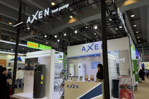 万居隆携高端品牌 AXEN 亮相广交会，展示全球能源解决方案
