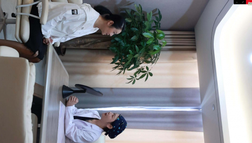 春晚同款机器人亮相福州海峡整形 “人狗共舞”引围观