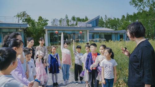 童心向暖阳 书香缀韶华——梨庄社区童梦阅读艺术之旅