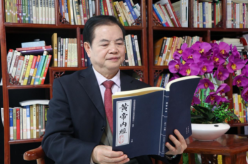 国医岐黄术圣手医八方国医大师——王明前