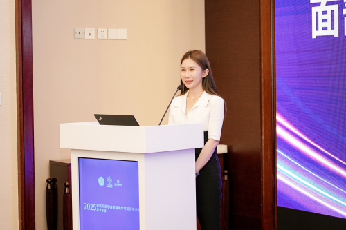 重庆华美陶亮、艾君荣获2025重庆市医美学术年会面部年轻化视频竞赛“十佳”第一名、第二名