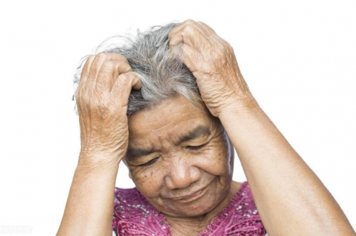 女性老年痴呆最初表现常被忽视？早期预警信号解析