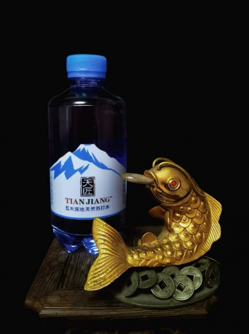 匠心敬不凡——天匠苏打水助力商务宴局，解锁高端社交新范式