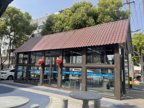 小区“糟心亭”焕新颜 变身民生“暖心亭”