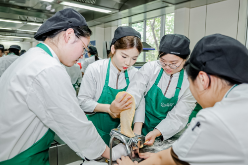 第五届意大利烹饪教育项目在南京旅游职业学院圆满落地，中意烹饪教育合作再上新台阶！