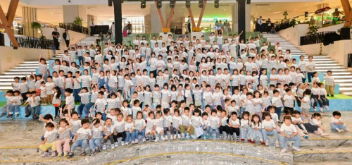 2025宁波阪急"闪耀双生"六一盛典圆满落幕，双生童梦绽放璀璨光芒