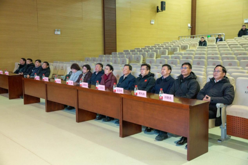 2025新春小年，辽宁省慈善联合总会到省孤儿学校开展慰问活动