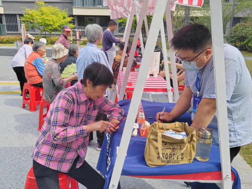 健康服务、代际互动、便民贴心的幸福实践！苏州横塘社区邻里互助·社区便民活动圆满举行