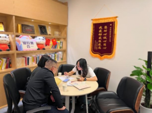 平安融易：以金融为弦，奏响江苏“她力量”的奋斗与温情双重奏