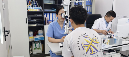 重庆近视手术全攻略：度数与术式的精准选择