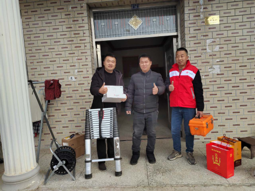 信号传千里，服务暖人心 —— 黄冈联通守护留守老人 “云端” 团圆