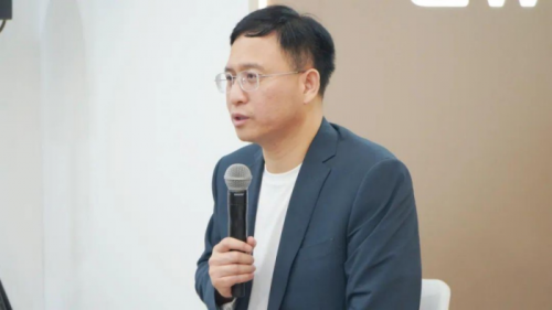 李瑞峰谈全球化战略与智能驾驶，车企应回归真实力