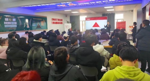 高考出分暨保研录全国各地巡讲，为家长带来大学规划的前瞻认知