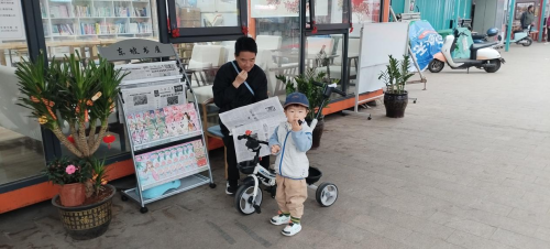 澄迈县老城东坡书屋里的幸福花开了