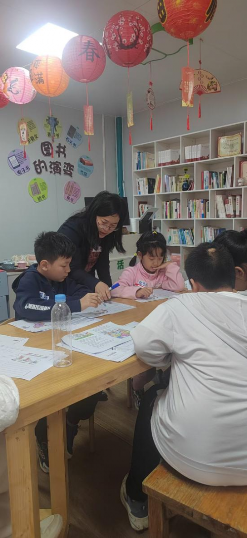 澄迈县老城东坡书屋里的幸福花开了