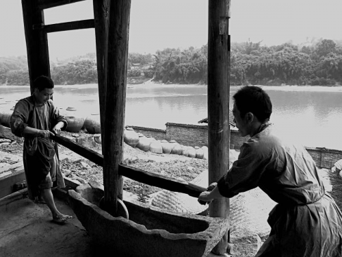 先汪的千年预言！墓旁酱香密码如何点亮非遗传承之光？