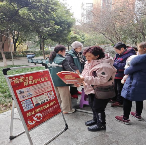 圣灯社区“睦邻圣灯”项目圆满收官，多元共治绘就社区新画卷