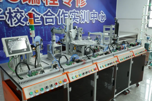 初中生成绩一般，学习PLC技术让你甩开同龄人！
