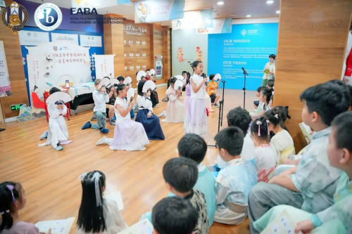 PoeticRendezvousAI助阵、快闪惊喜，这个诗词游园会不一般|EABA中小学诗词大会