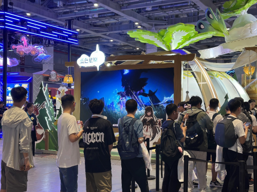 《蓝色星原：旅谣》BW展台开放线下试玩，玩家参与热情吸睛全场