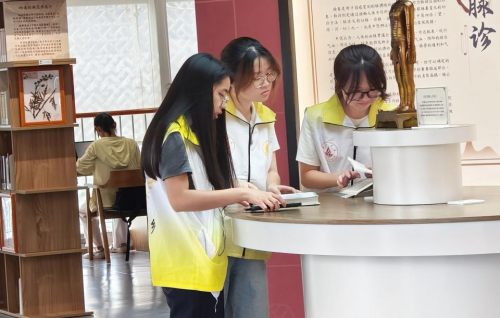 佛山大学十八夏乡实践队：三站探秘香云纱非遗底蕴