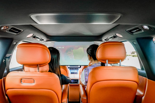 问界汽车燃动2025合肥社区运动会，“移箱换驾”引爆智慧空间体验