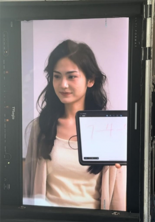 从出演《我的阿勒泰》到成为京东青春采销主播，一位“00后”演员的跨界尝试