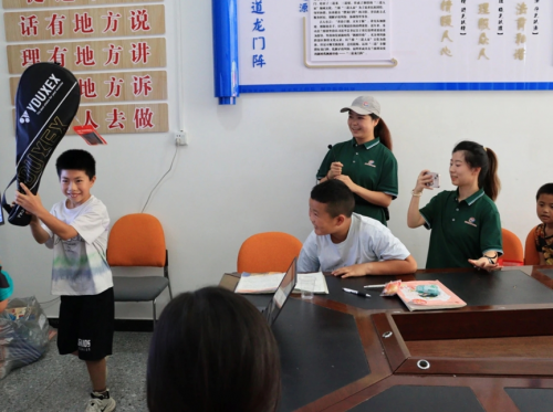 重庆青年职院“语润童心·艺绽乡梦”实践团——秀山课堂同频共振：普通话牵手非遗，童声点亮乡村振兴
