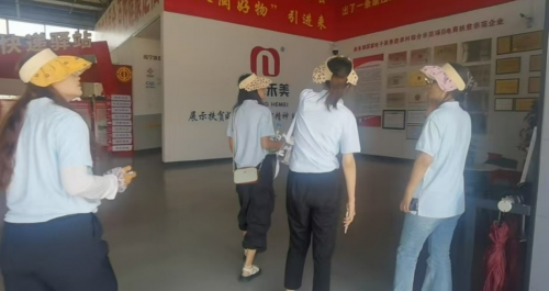 宁夏大学实践团走进闽宁镇：触摸变迁印记，传承脱贫攻坚精神
