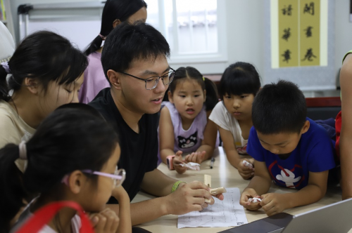 北林大学子青春助力乡村振兴，讲好一颗“桃”的故事