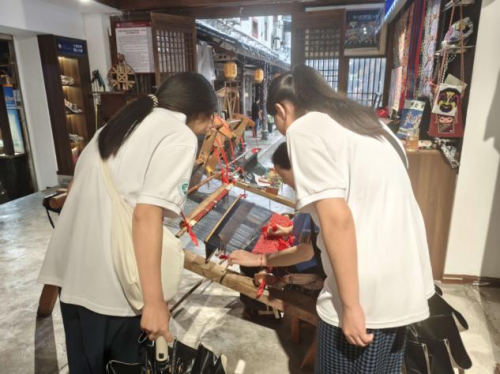 “非遗守望计划”赴湖北恩施开展三下乡活动(图1)