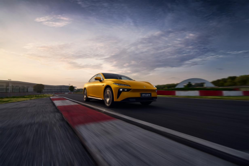 ‌2025年必看电车：东风奕派eπ007，年轻人的第一台智能座驾